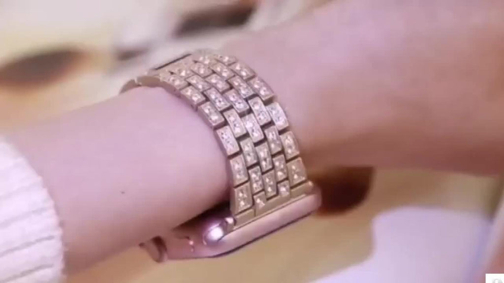 [Stylish Watch Strap] Compatible With For Apple Watch Ultra2 And Models 10 Through 1, Including SE, This Watch Strap Is Adorned With Rhinestones, Making It Stylish And Attractive. It Features A Five-Point Diamond Design Along With A Double Row Of Rhinesto