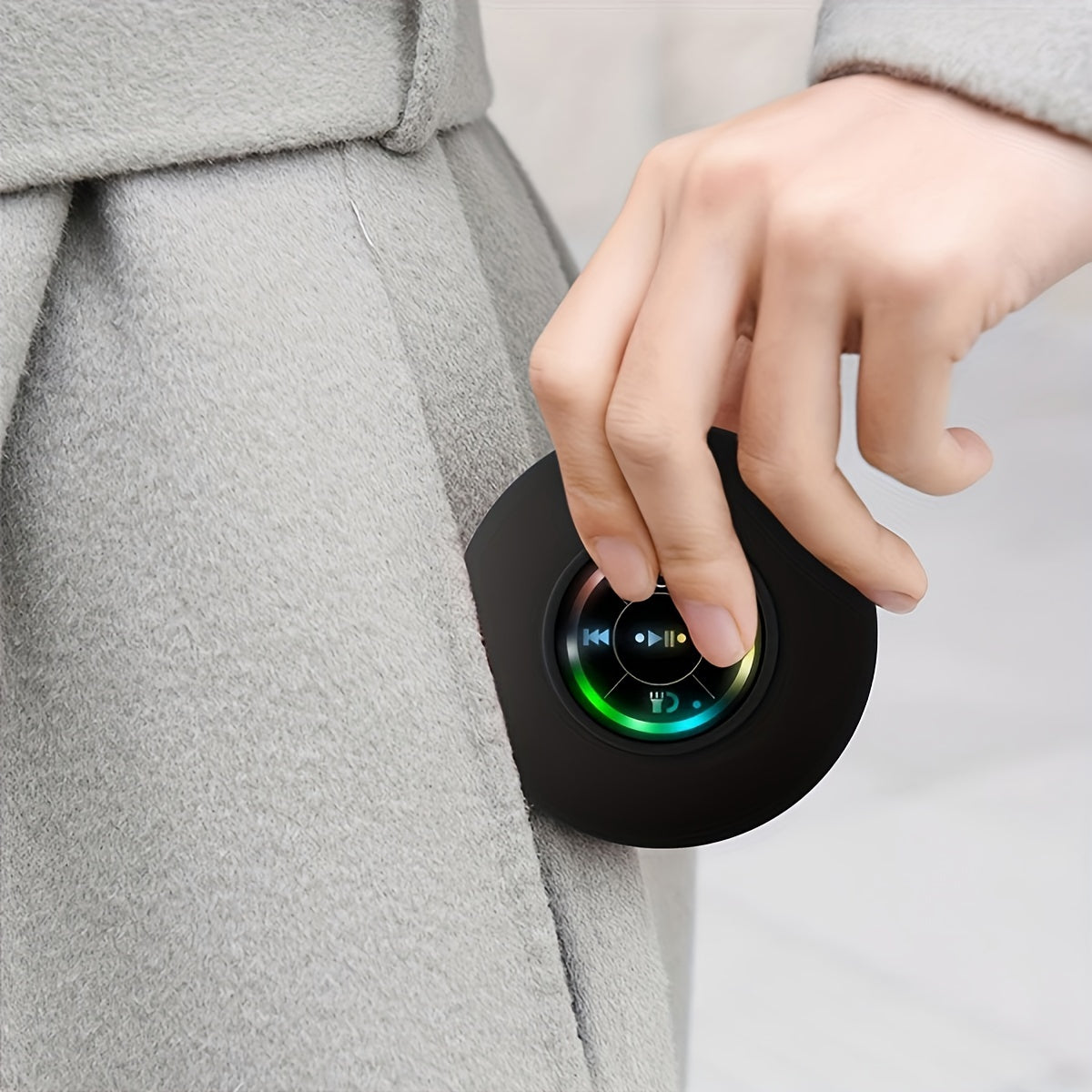 LED bathroom sound wireless speaker USB charging 400mAh button control comes with large suction cups