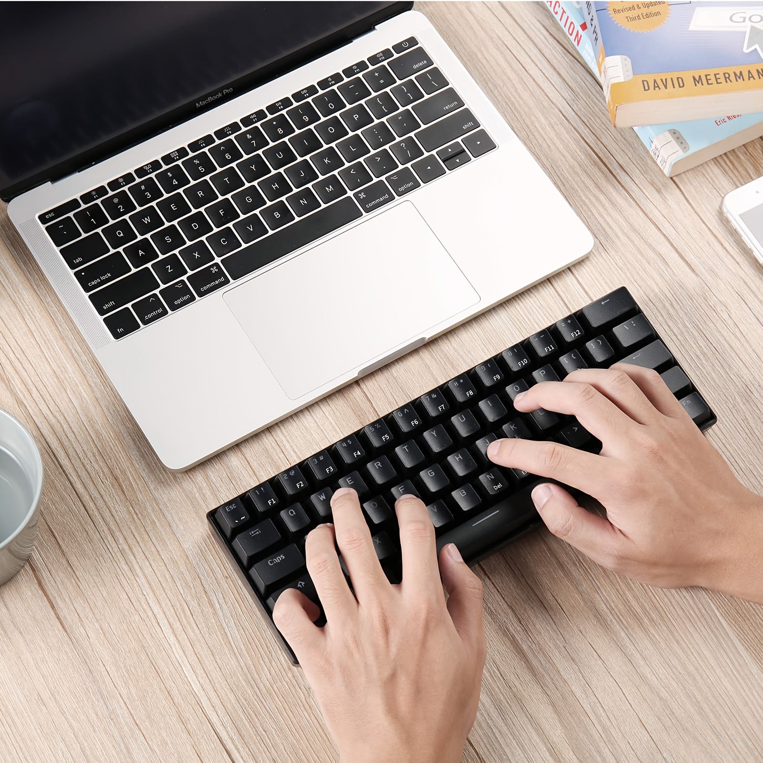 Hot Swappable Red Shaft Wired 60% Mechanical Gaming Keyboard RGB Backlit 61 Keys Blue Switch Green Aixs Cyan Shaft Ultra-Compact Mini High Quality Gaming Keyboard for PC Computer Gamers.