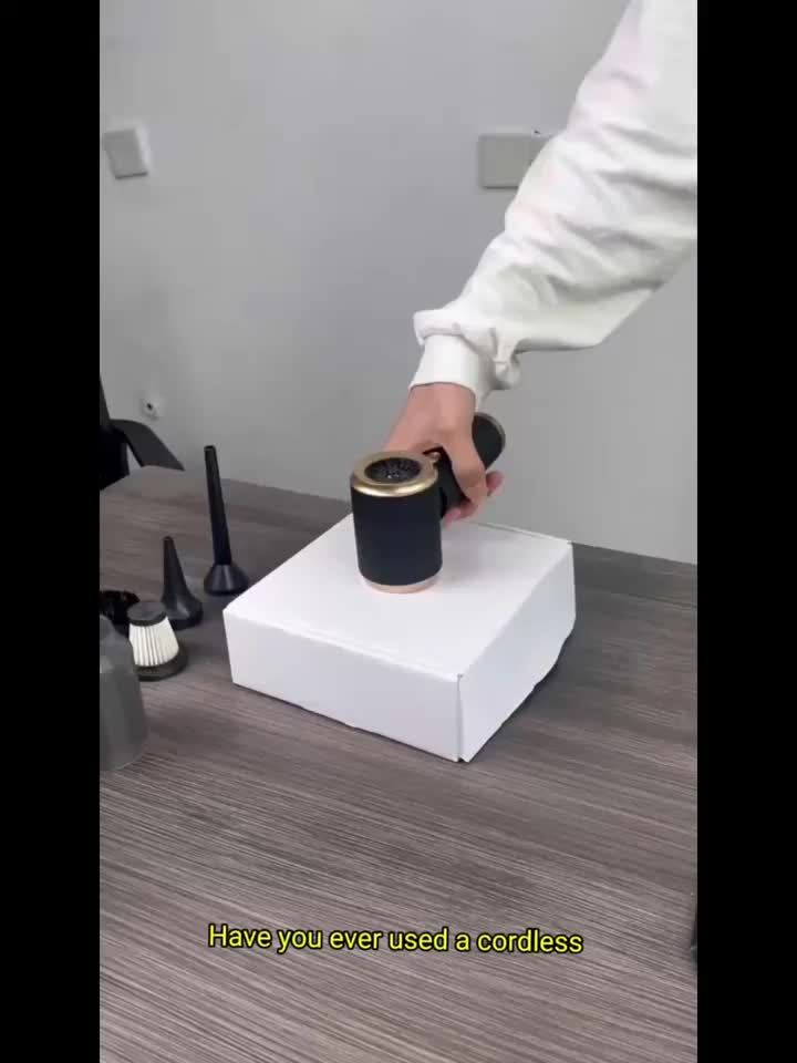 High-power Cordless Vacuum Cleaner That Can Suck Dust And Blow Air, with A Suction Power Of 6KPA. It Can Be Used In Both Cars And Homes. It Can Also Suck Or Blow Dust, And Has Complete Accessories, Making It Very Suitable for Cleaning Dust On Cars