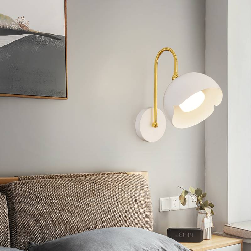 Adulas Wall Lamp
