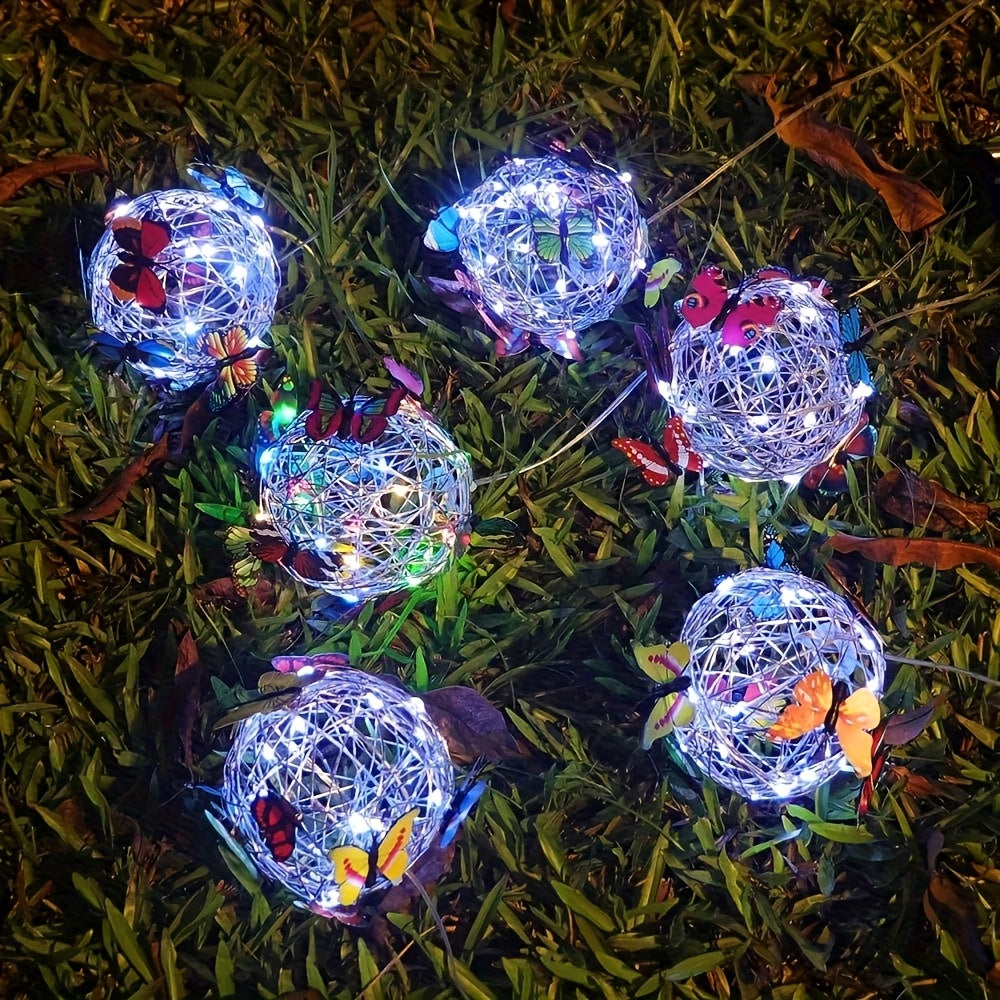 Outdoor Solar Butterfly Lantern, Metal Iron Craft Hanging Solar Light. Waterproof And Solar-powered, Auto Light Up At Night. Perfect For Garden, Porch, Lawn, Farm, Courtyard Decoration. Stylish Butterfly Shape, Great Holiday And Birthday Gift For Ho