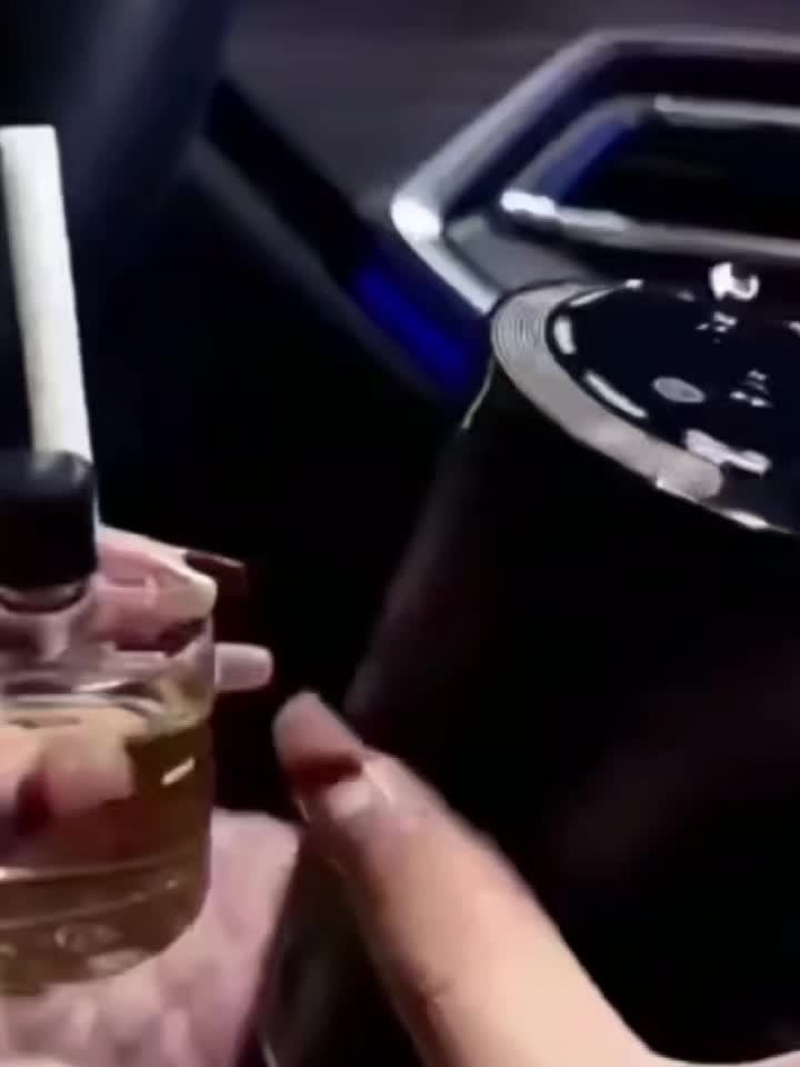 [Car Aroma Diffuser] Smart Car Aroma Diffuser - Comes With 1/3 Bottles Of 50ml Ocean-Scented Essential Oils, Car Air Freshener, Car Aroma Diffuser, Humidifier, Starry Sky Projection, And Ambient Light. Essential Oil Diffuser, The Essential Oil Diffuser Fe